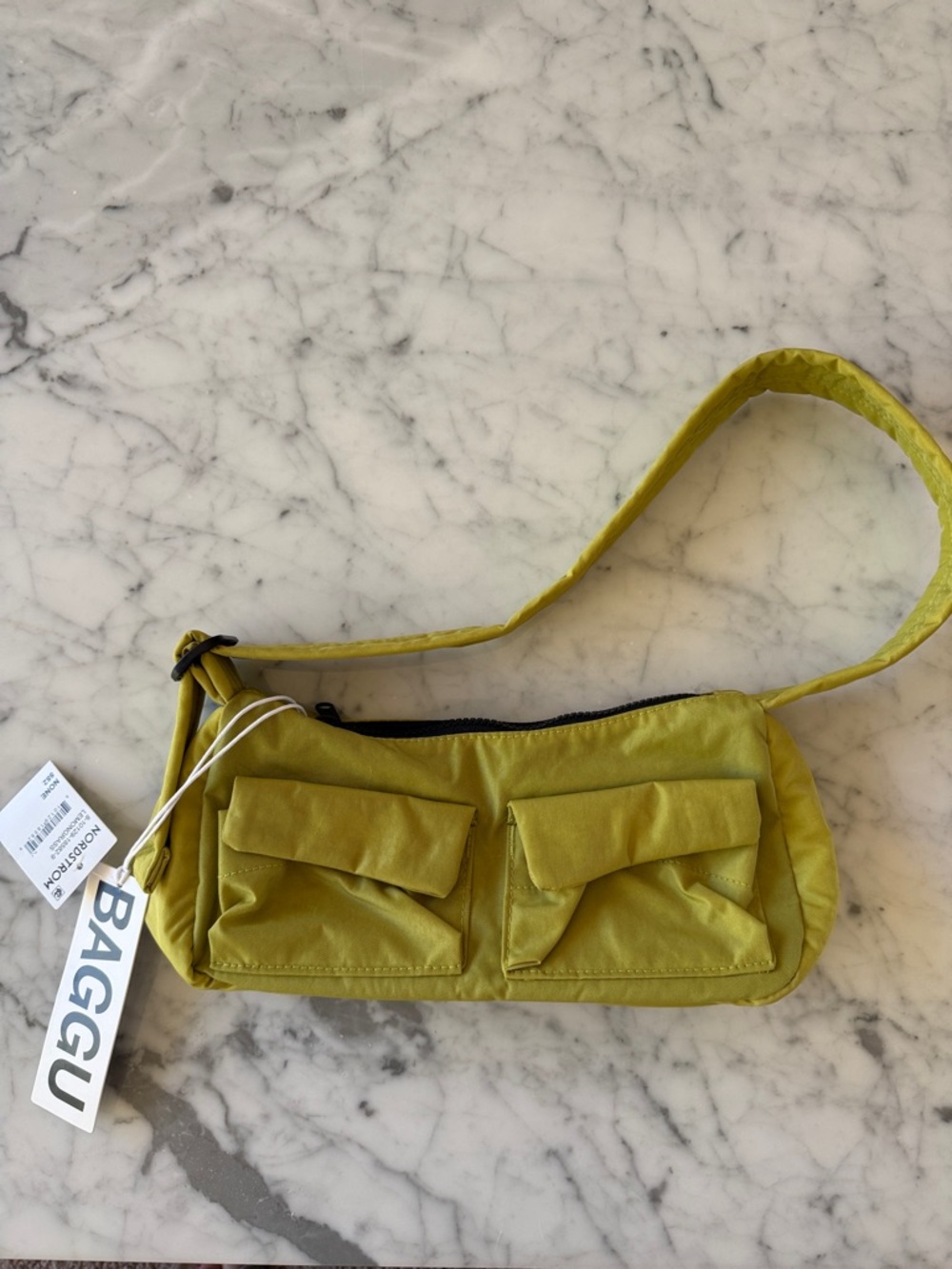 Baggu lemongrass little cargo shoulder bag. NWT